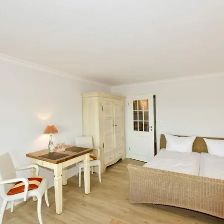 Haus Metropol, App 28 *